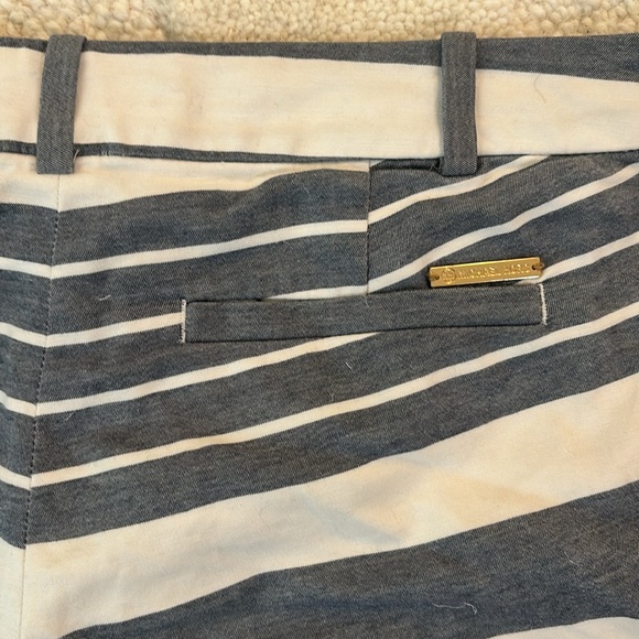 Michael Kors short size 2 - Picture 6 of 6